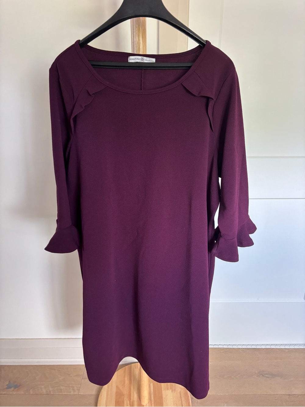 Women's Ruffle-Sleeve Dress in Plum